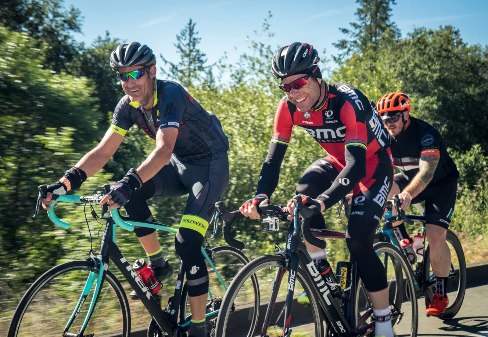 Grupo de ciclistas en ruta por Mallorca